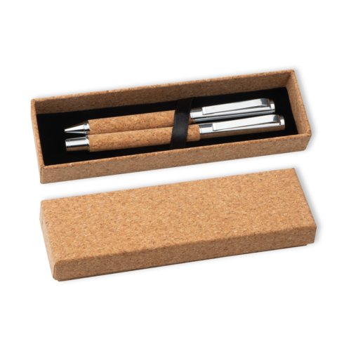 Brunt kork skriveredskabsst med kuglepen og etui.