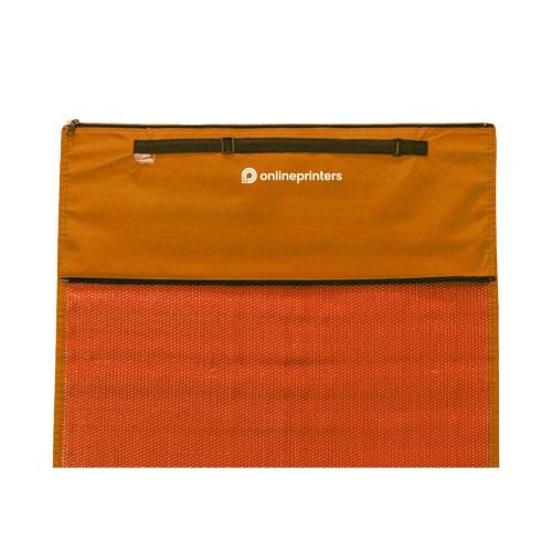 Orange strandmtte med brehndtag og mnster.
