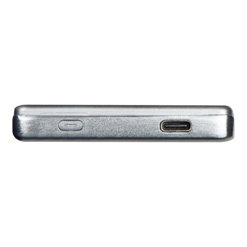 Gr powerbank med 5.000 mAh kapacitet og USB-port.