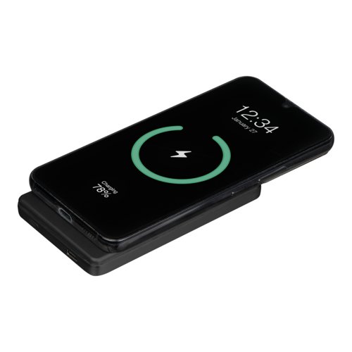 Sort powerbank med 5.000 mAh opladningskapacitet.