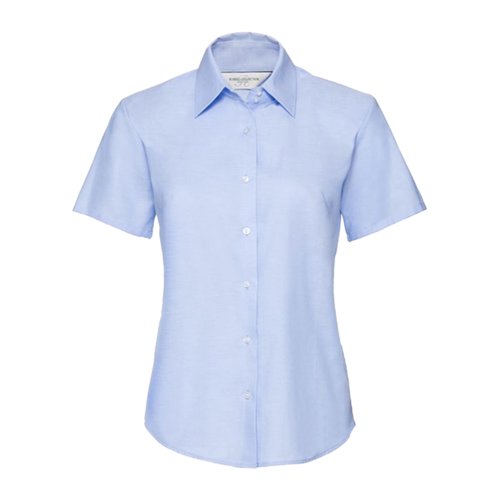 Oxford bl bomulds-polyester bluse med korte rmer og knaplukning.